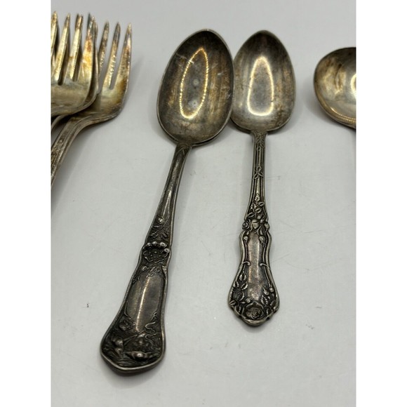 Set Of 7 Florentine Silver Plate Desert Forks 3 Different Silver Plate Spoons - Picture 3 of 8